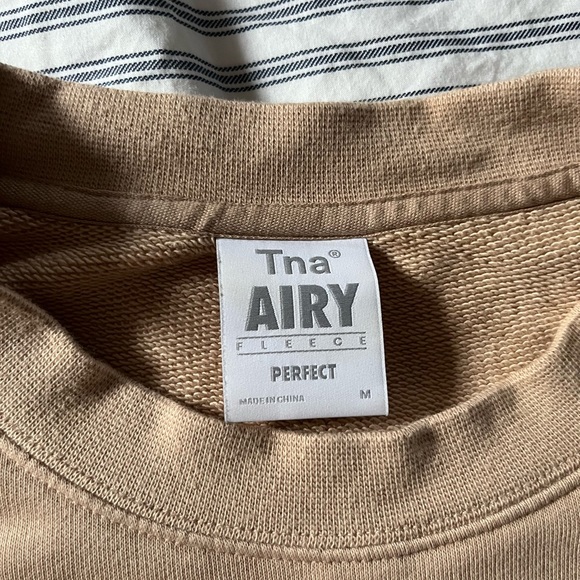 TNA ARITZIA fleece sweatshirt crew neck - Picture 2 of 2